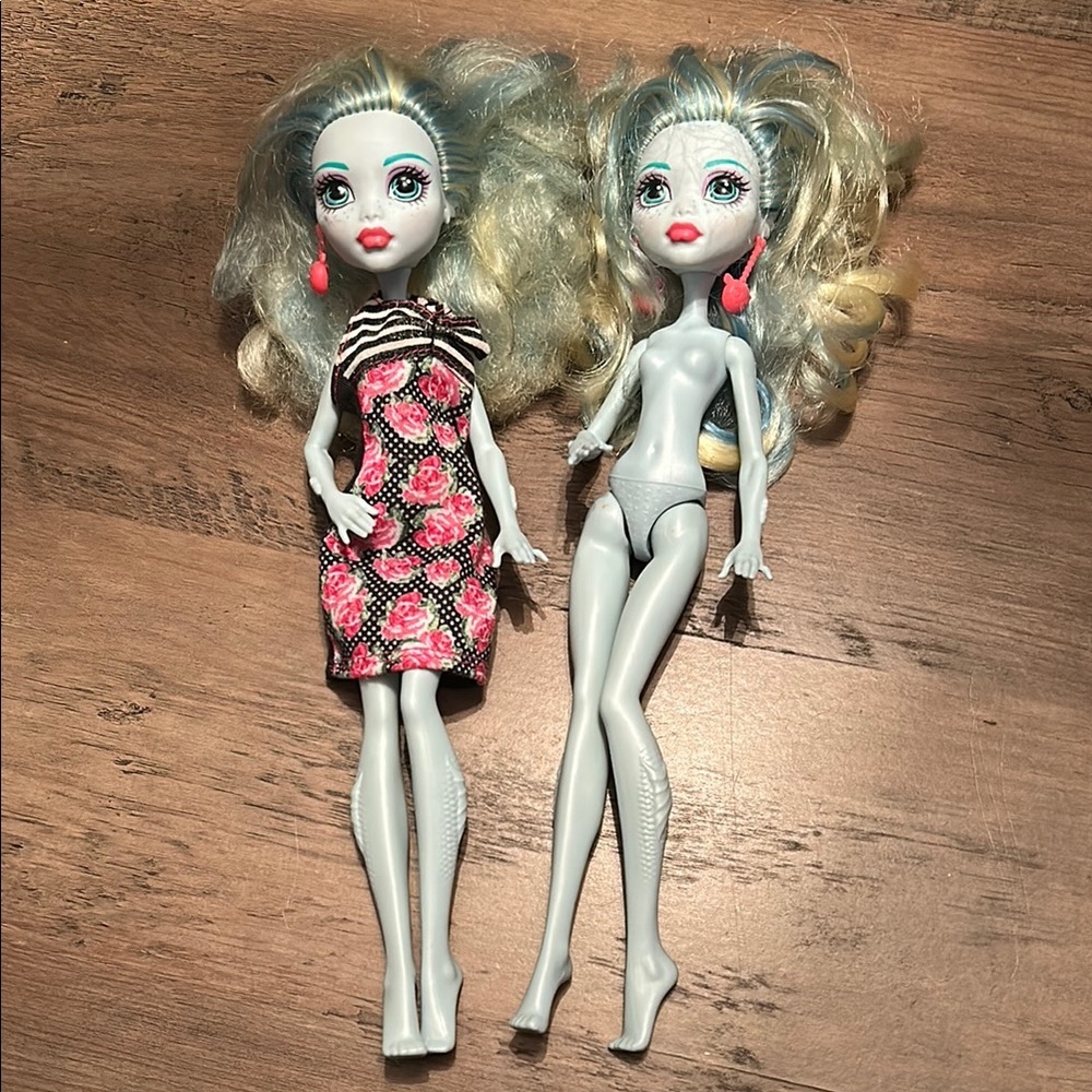 Lot of 2 Monster High Lagoona Blue Doll